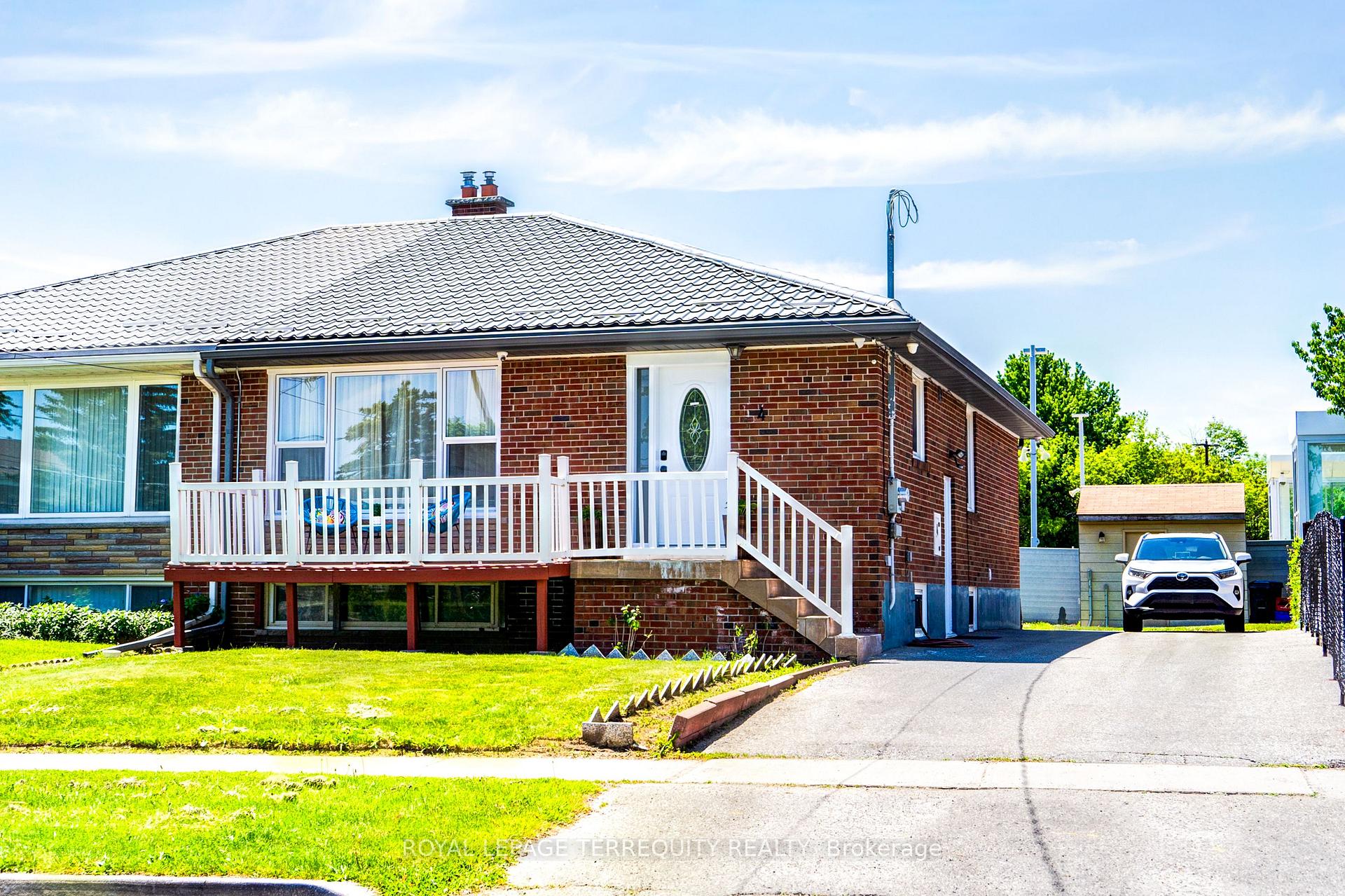 4 Thrush Road, Toronto, ON M1K 3S2