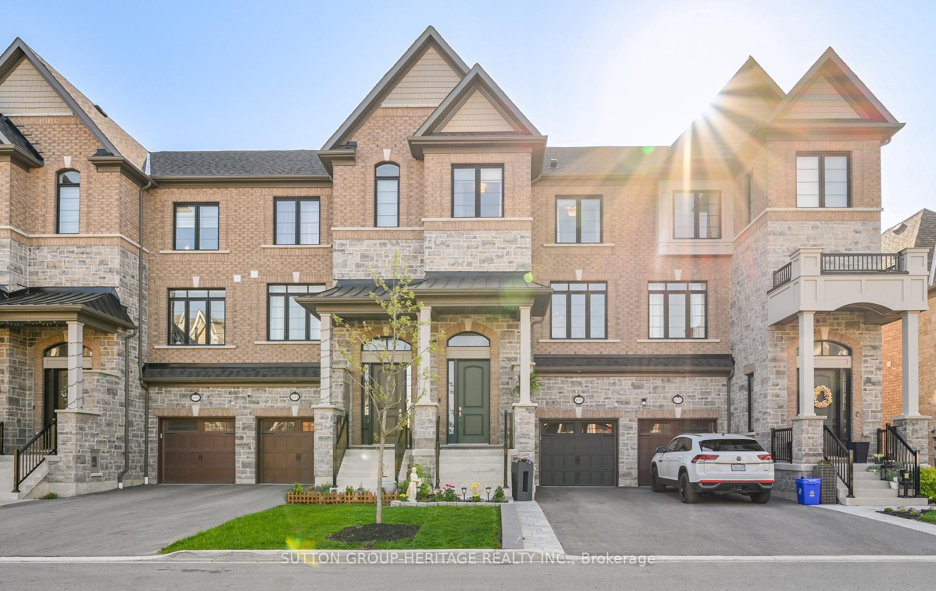105 Dorian Drive, Whitby, ON L1P 0C8