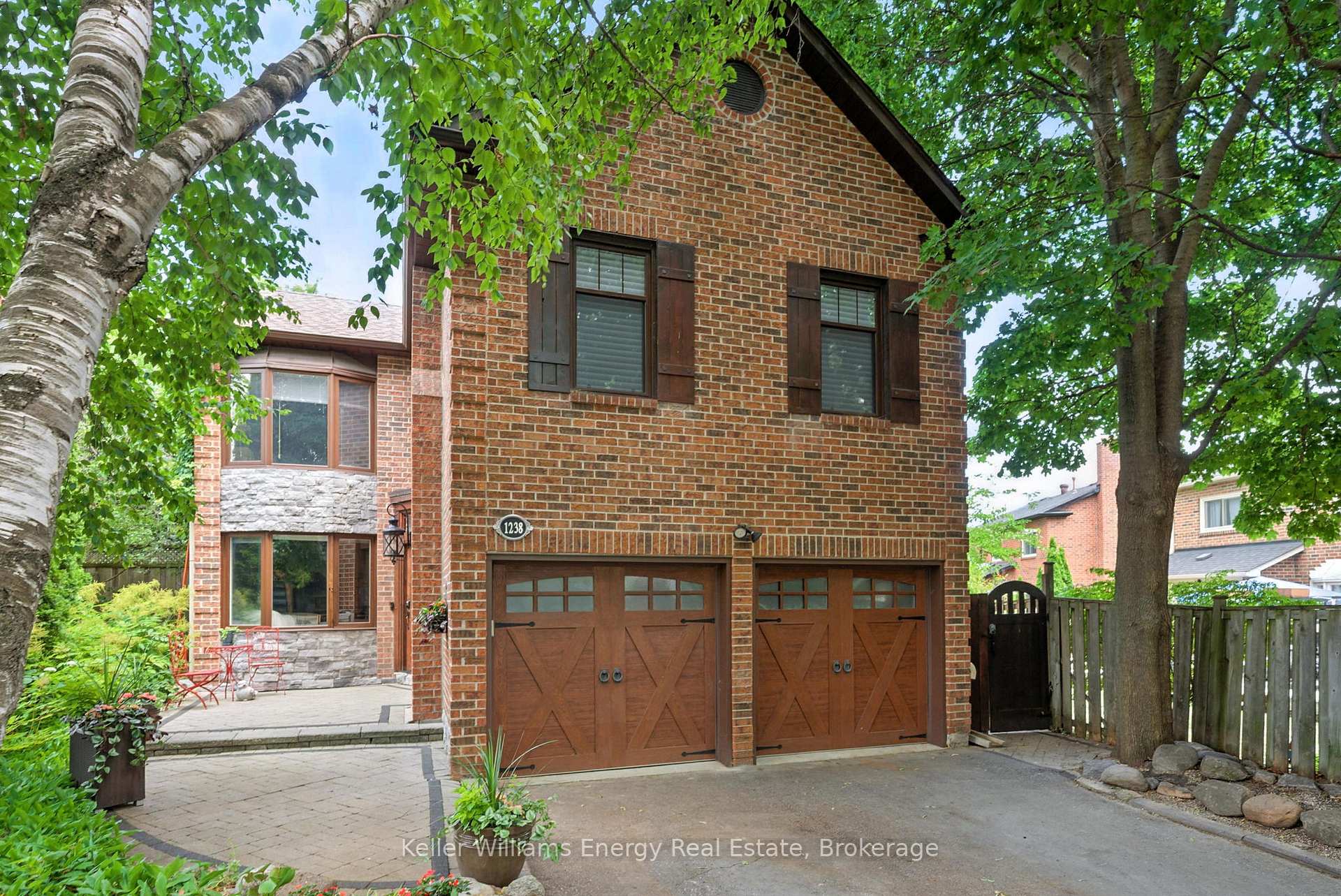 1238 Fieldstone Circle, Pickering, ON L1X 1B4