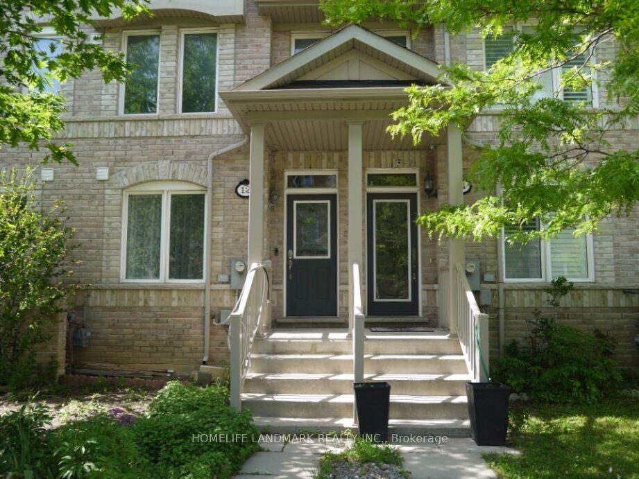 12 kawneer Terrace, Toronto, ON M1P 0C3