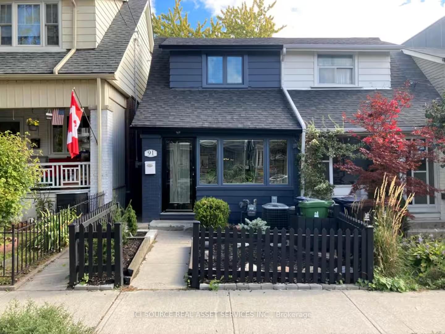 91 Alton Avenue, Toronto, ON M4L 2M3