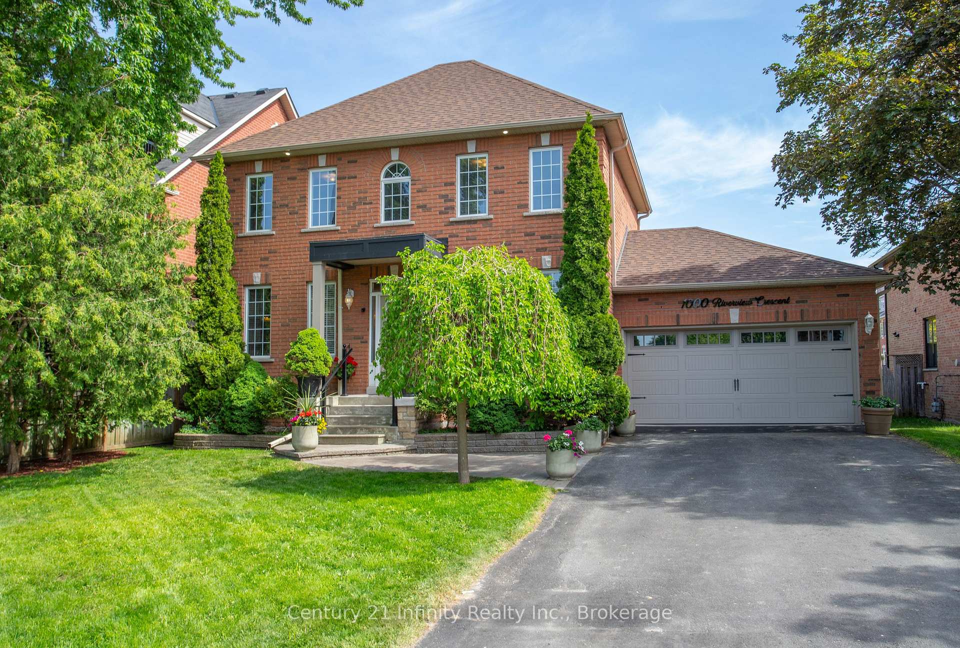 1000 Riverview Crescent, Pickering, ON L1V 7E5