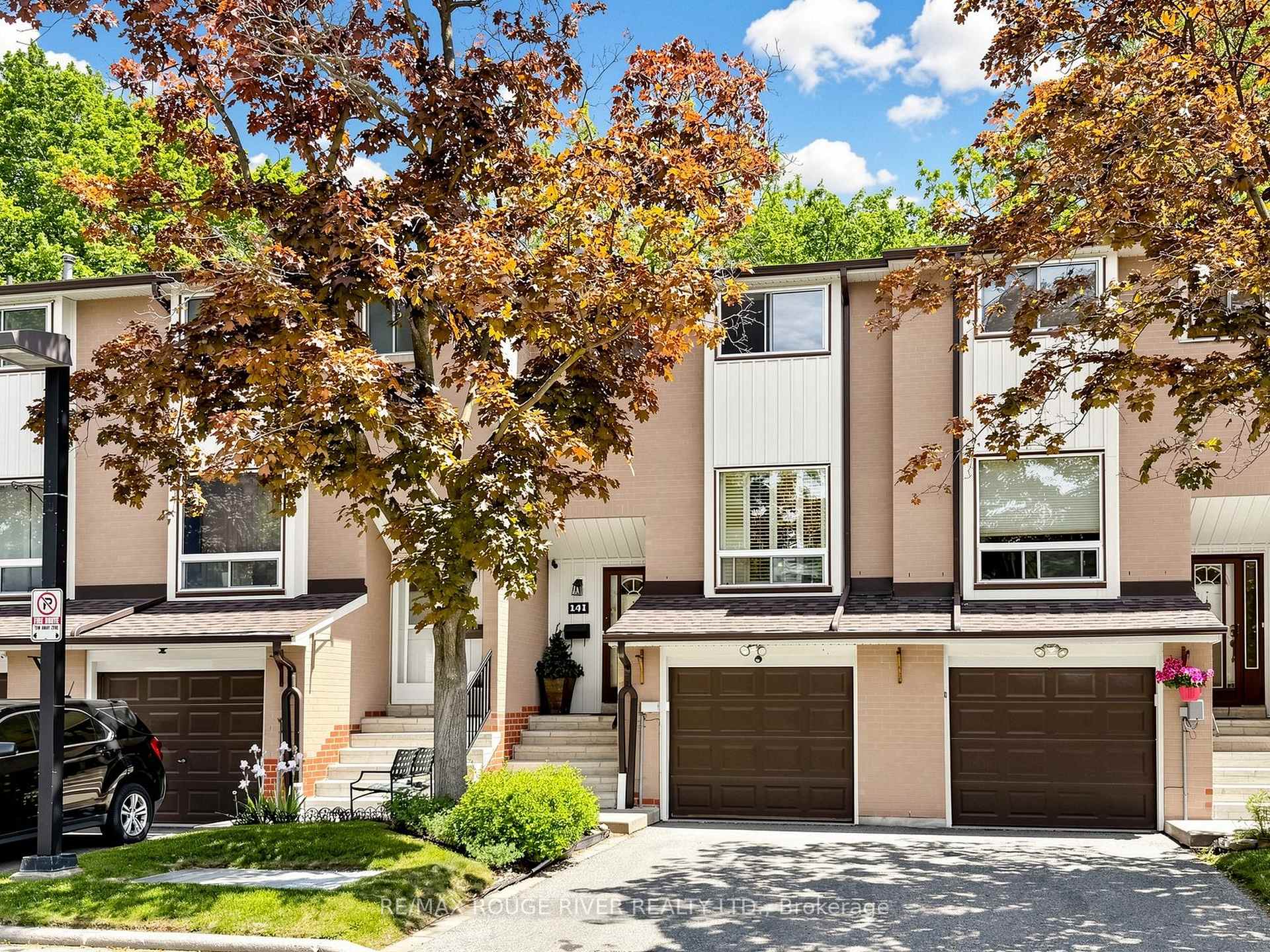 25 Collinsgrove Road 141, Toronto, ON M1E 3S3