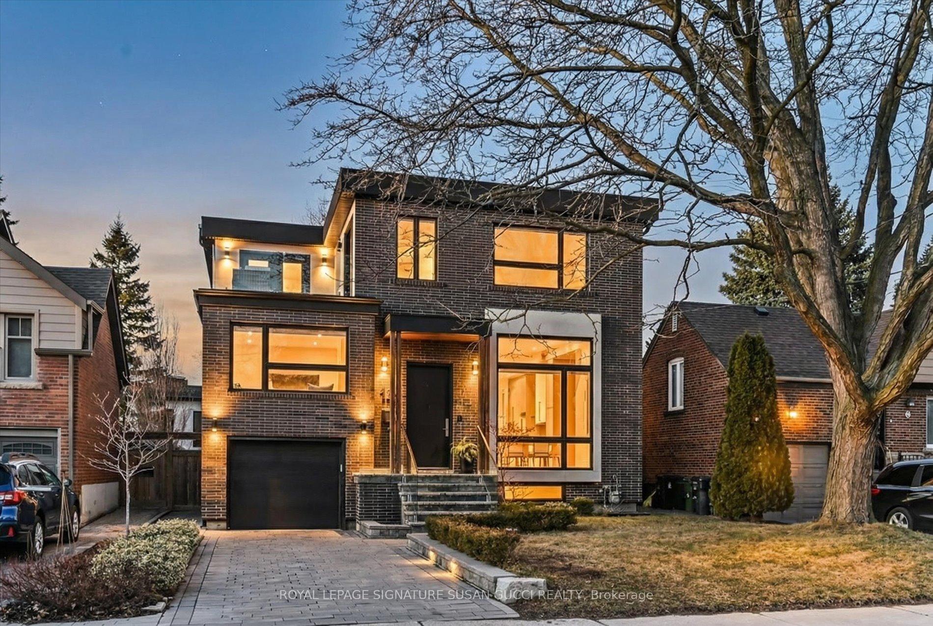 18 Ferris Road, Toronto, ON M4B 1G1
