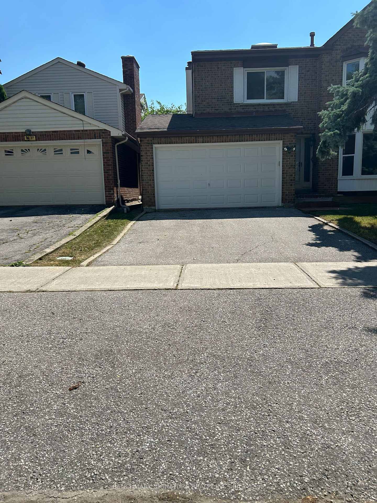 35 Wintermute Boulevard, Toronto, ON M1W 3M5