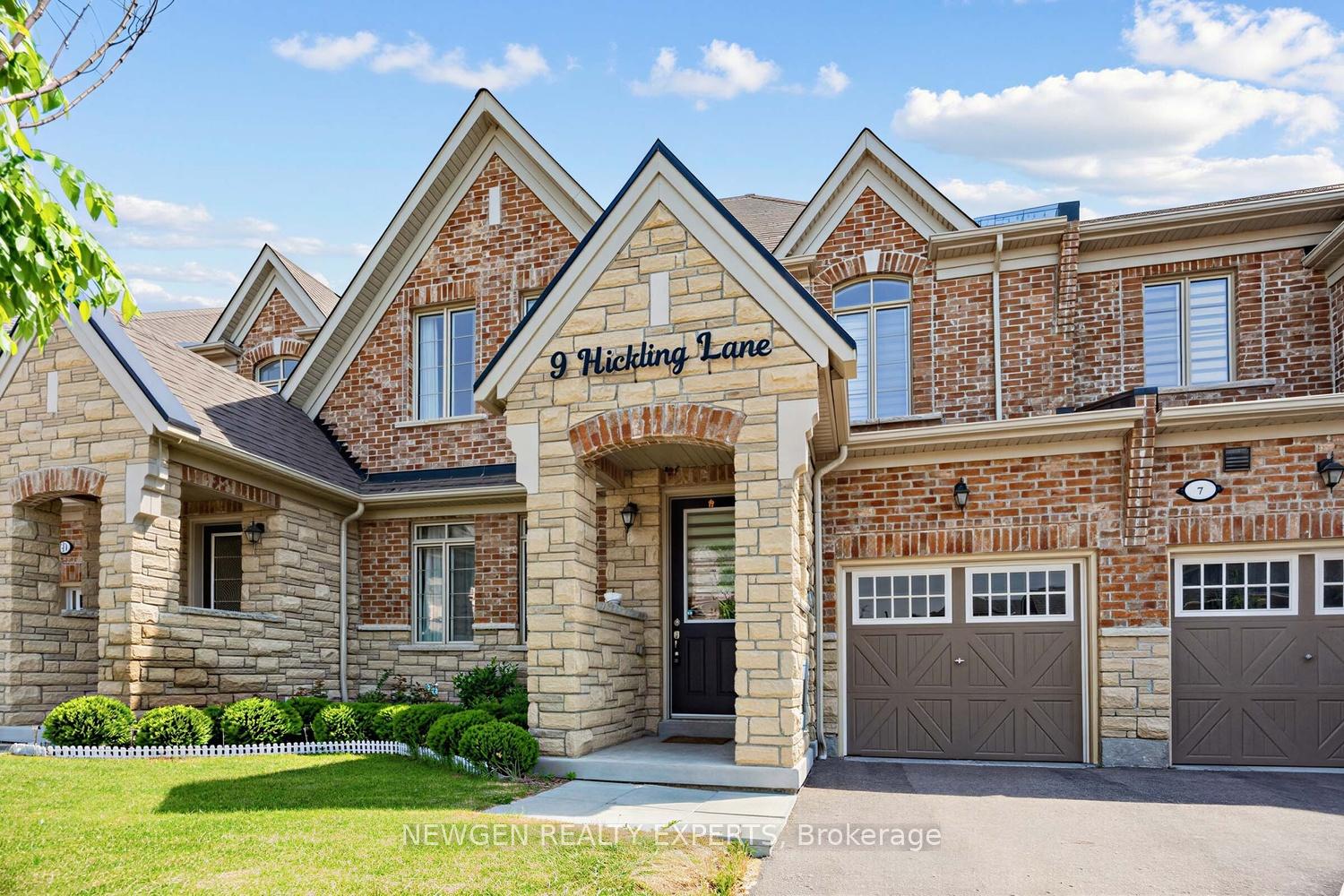 9 Hickling Lane, Ajax, ON L1T 4R1