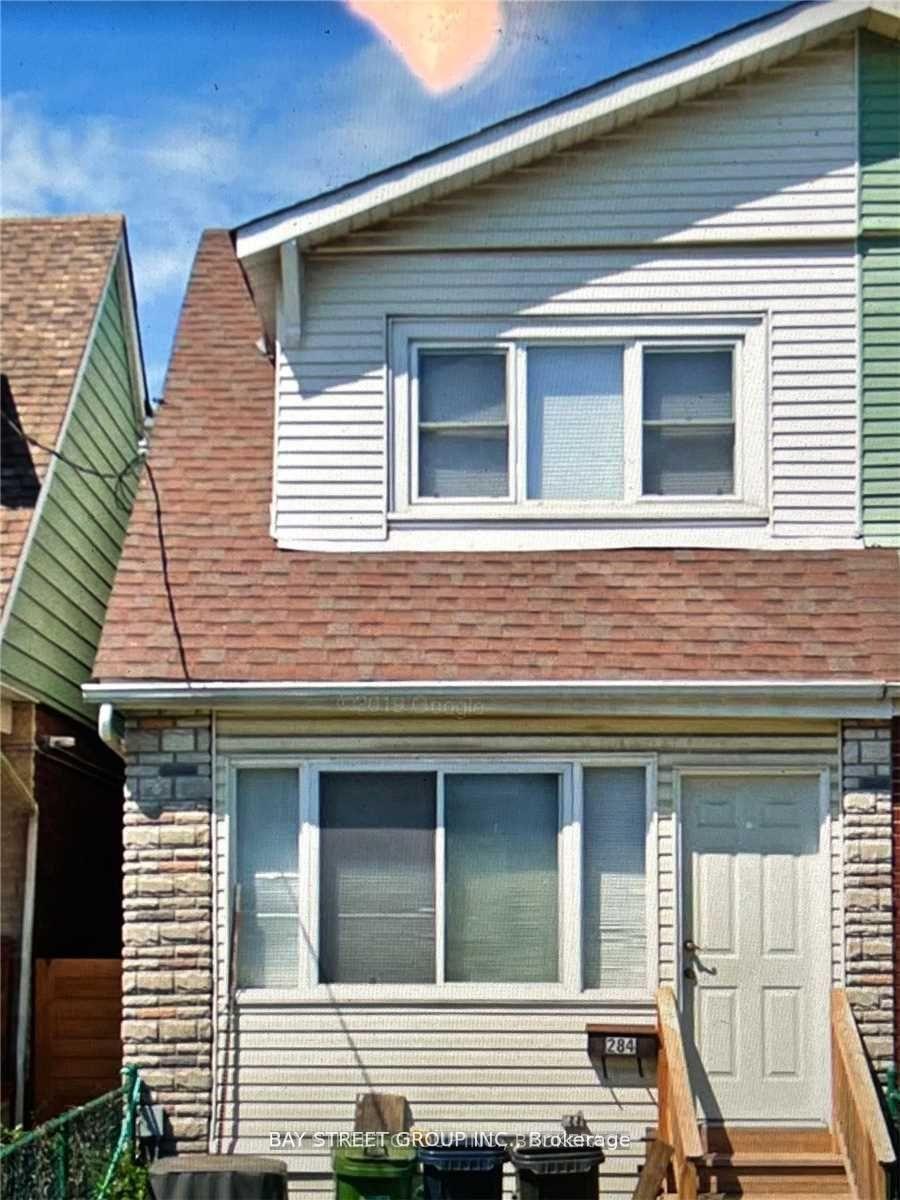 284 Woodfield Road, Toronto, ON M4L 2X1