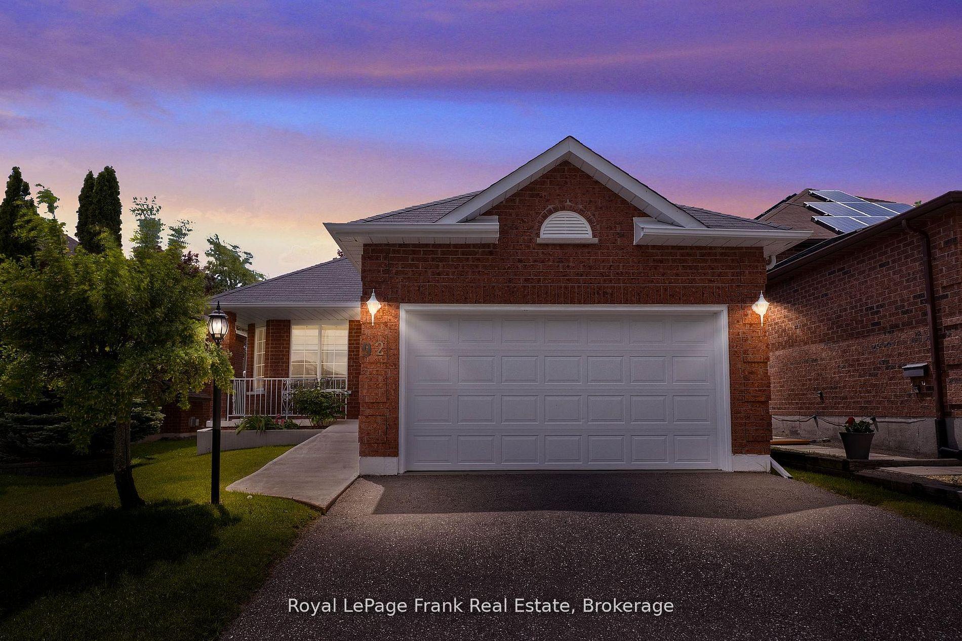 92 West Side Drive, Clarington, ON L1C 4Y9