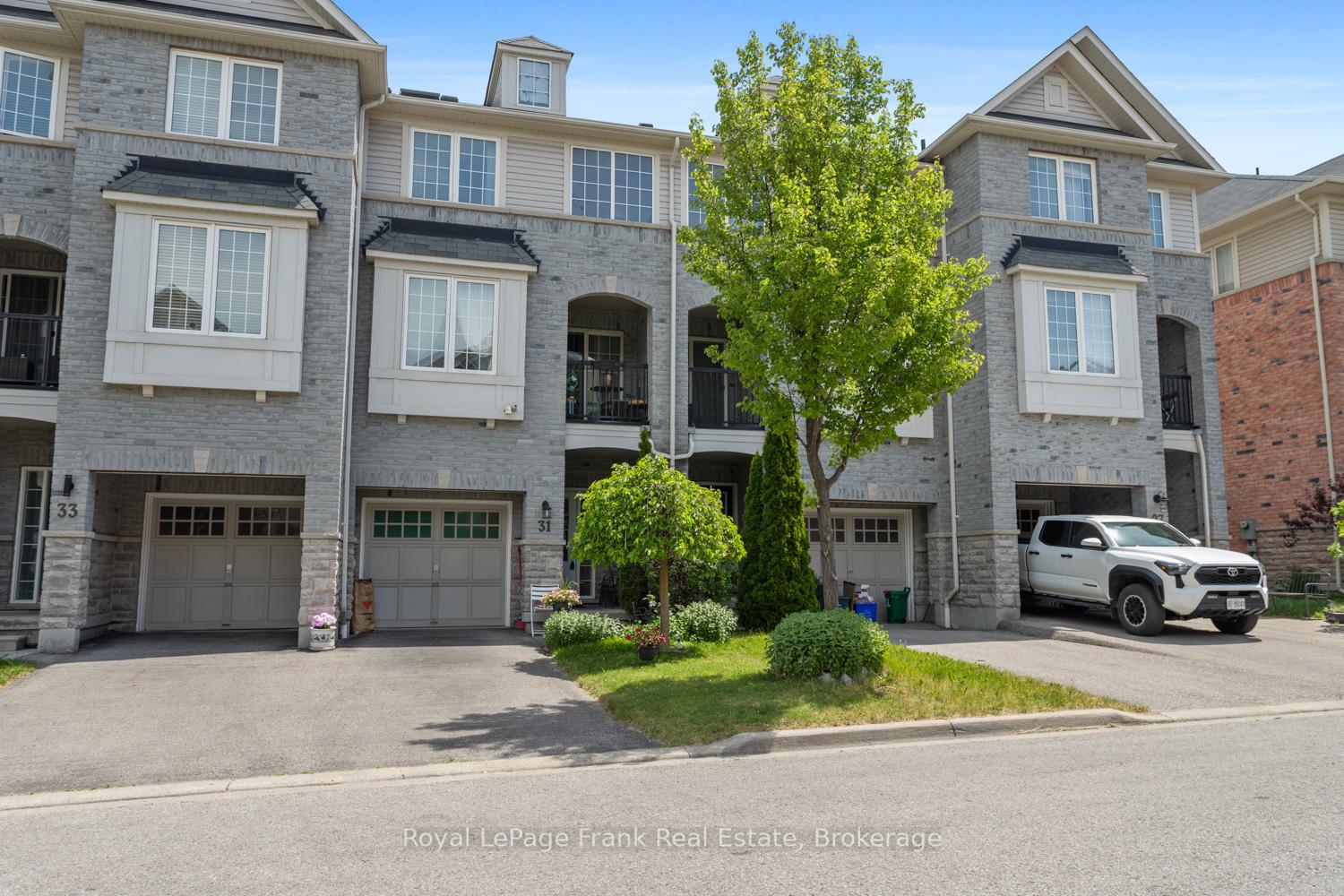 31 Linnell Street, Ajax, ON L1Z 0K8