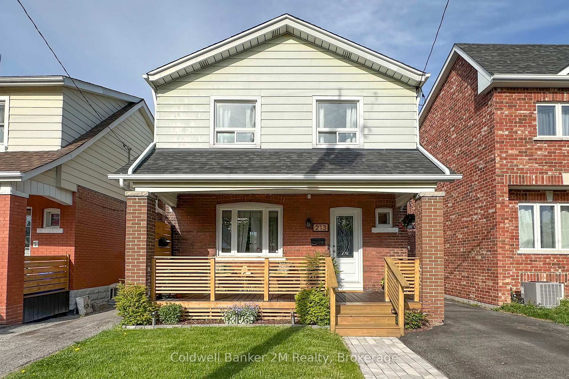 213 Huron Street, Oshawa, ON L1H 5E5