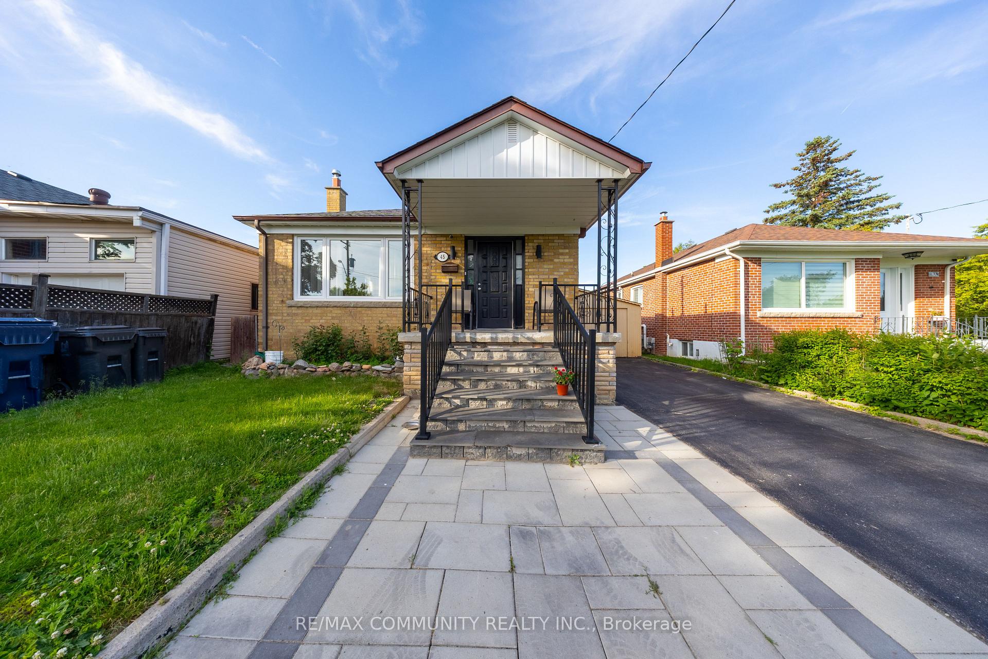 45 Barrymore Road, Toronto, ON M1J 1W4