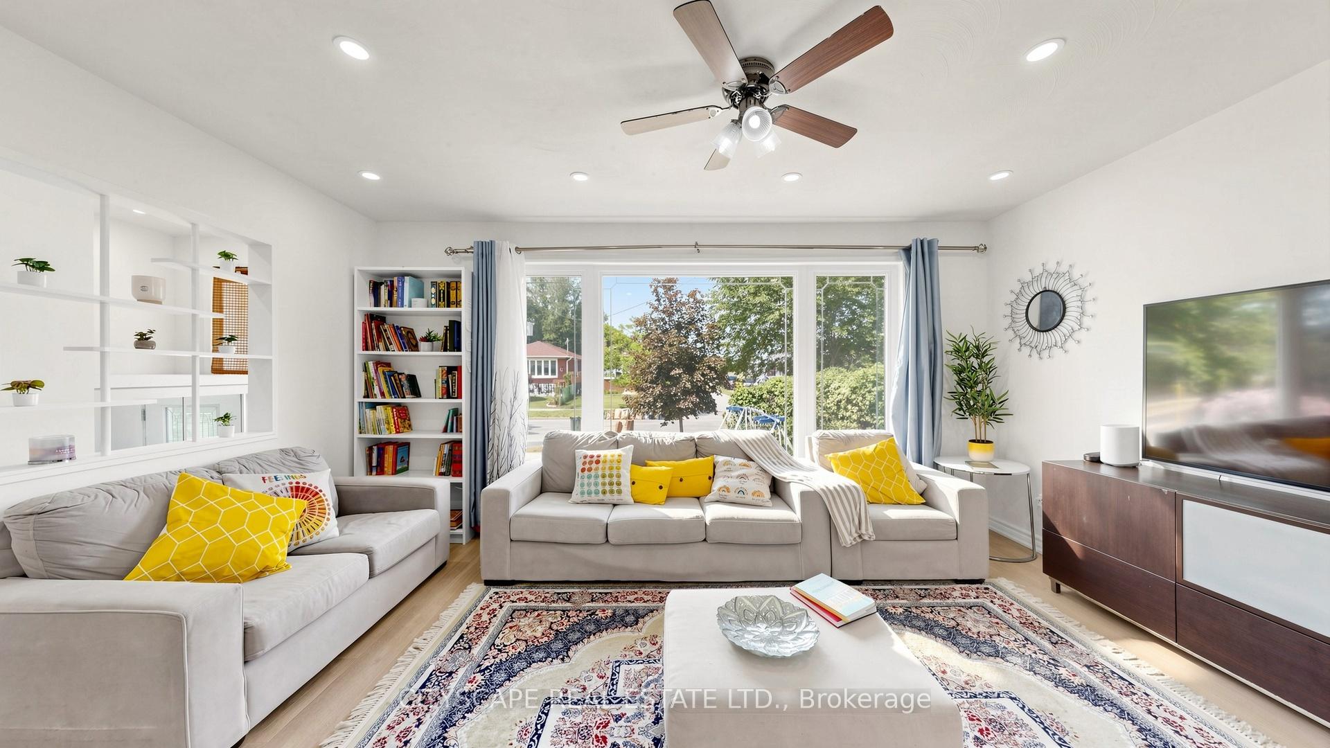 15 Barnes Crescent, Toronto, ON M1G 1Z8