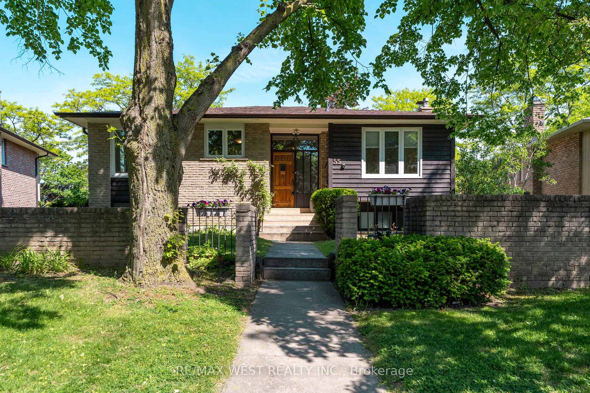 55 Guildcrest Drive H55, Toronto, ON M1E 1E2