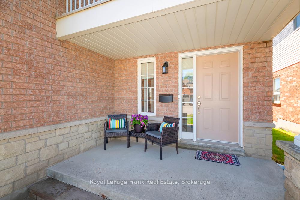 720 Ormond Drive, Oshawa, ON L1K 2W9