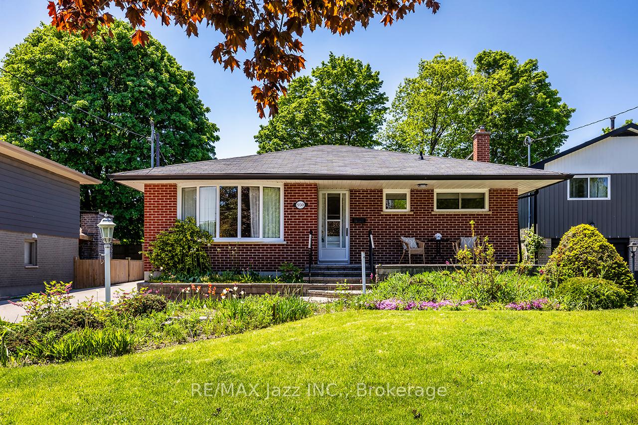 950 Mary Street N, Oshawa, ON L1G 5G8