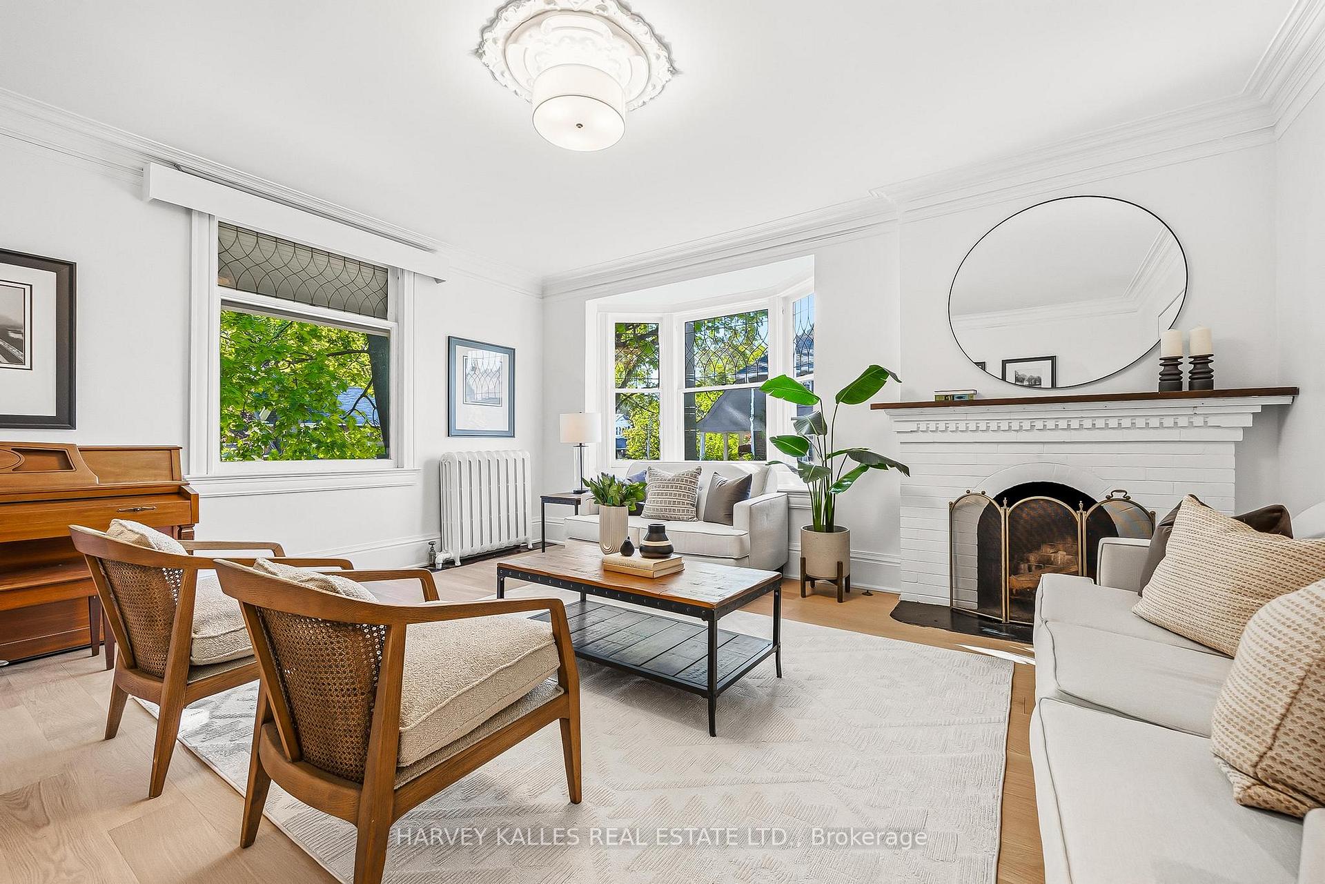 139 Hammersmith Avenue, Toronto, ON M4E 2W5
