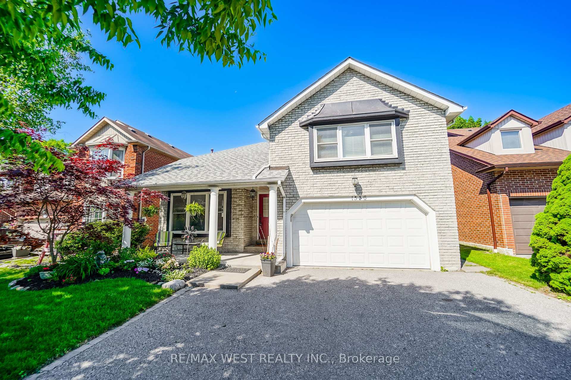 1536 Huntsmill Drive, Pickering, ON L1V 5J5
