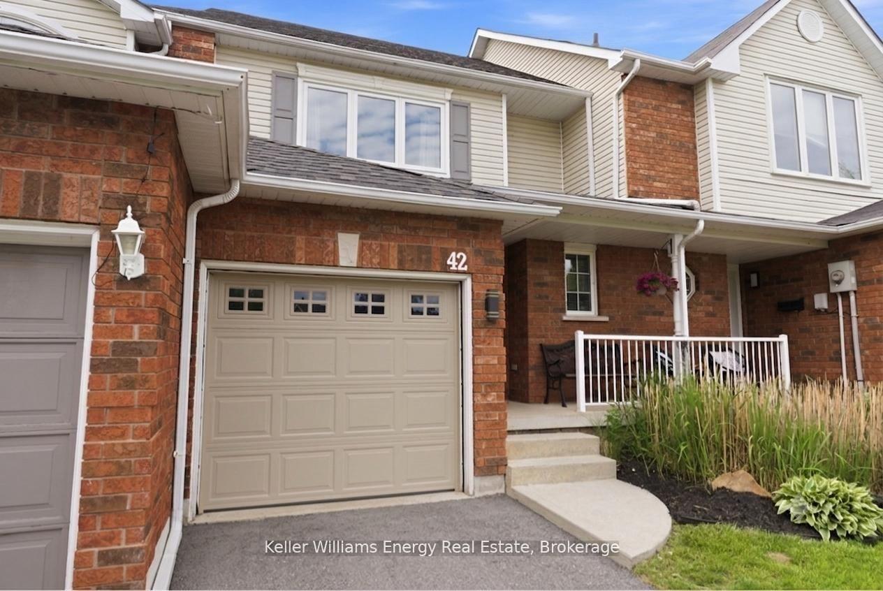 42 Cecil Found Crescent, Clarington, ON L1E 2W1