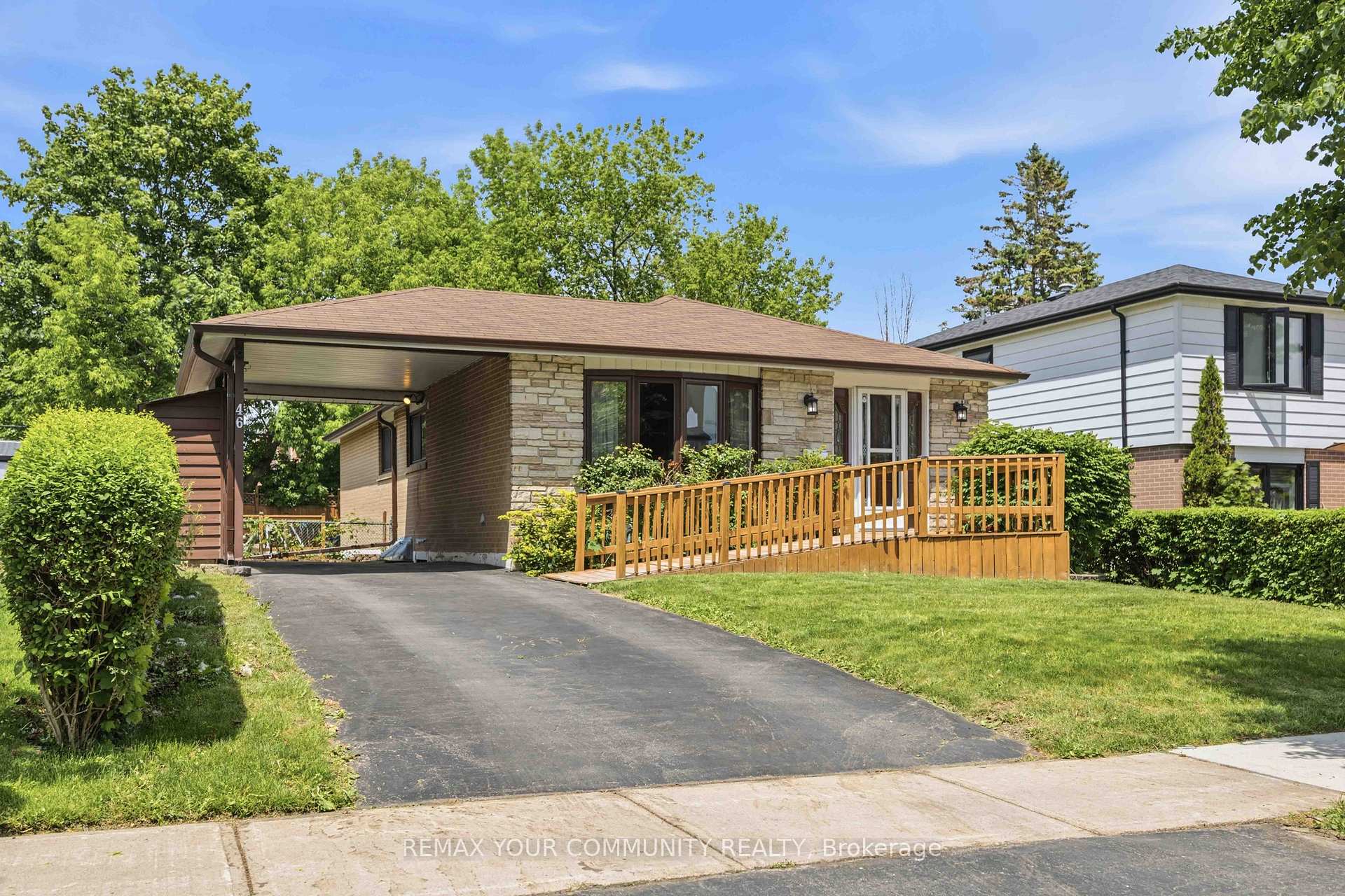 46 Earswick Drive, Toronto E08, ON M1E 1C6