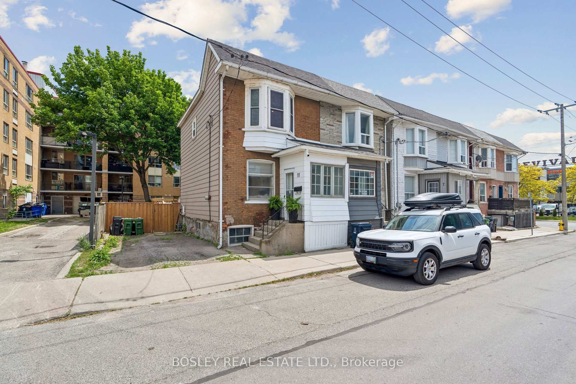 11 Pape Avenue, Toronto, ON M4M 2V5