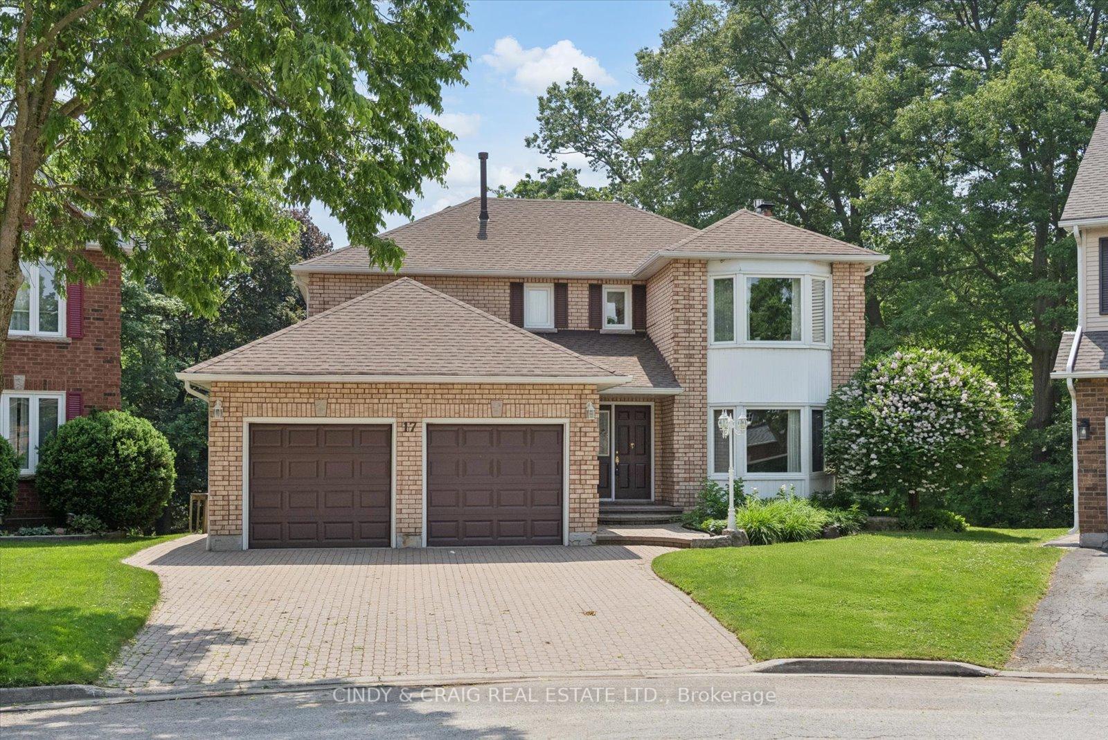17 Mullholland Court, Clarington, ON L1E 1T9