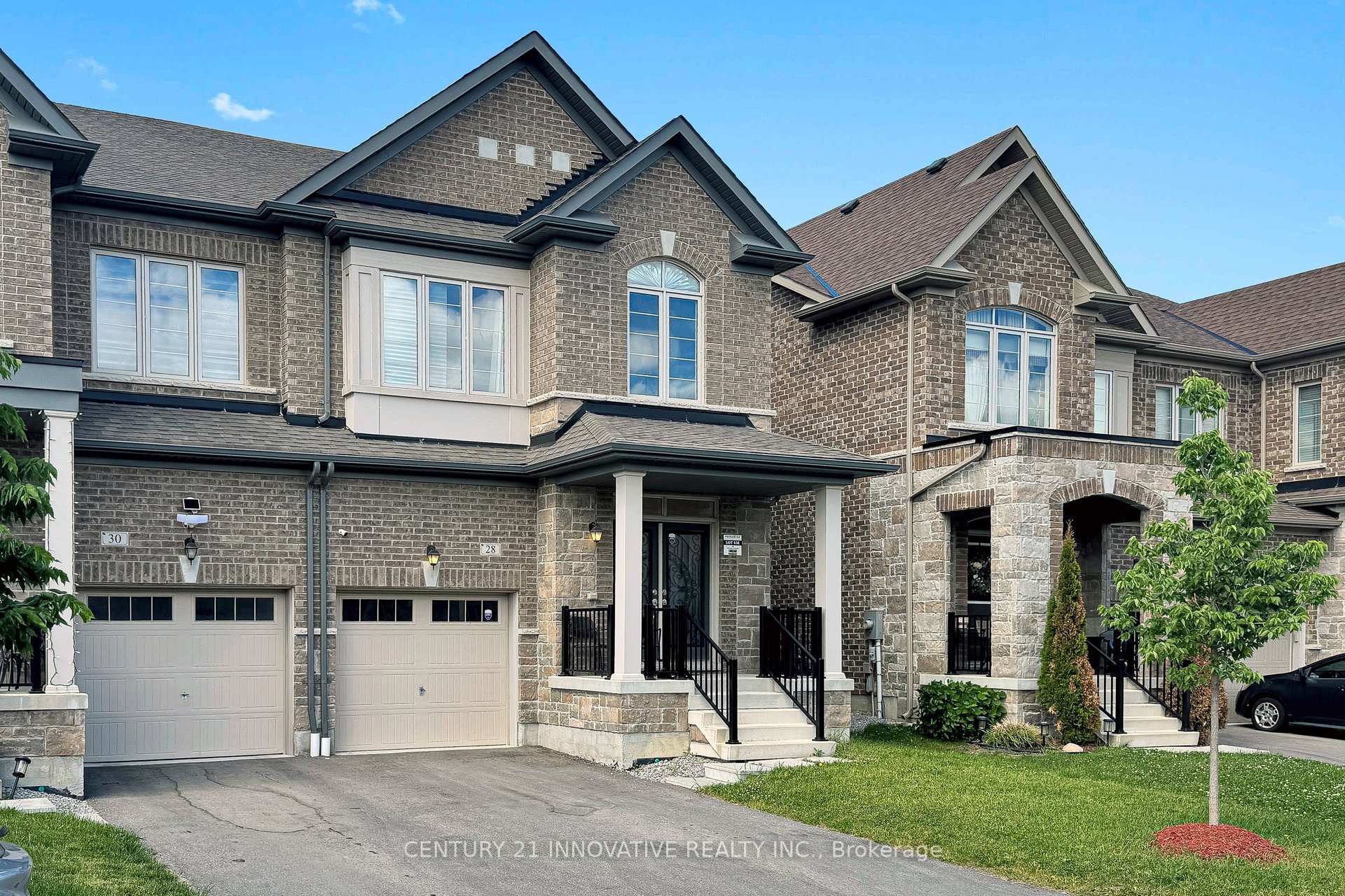 28 Conarty Crescent, Whitby, ON L1P 0L4