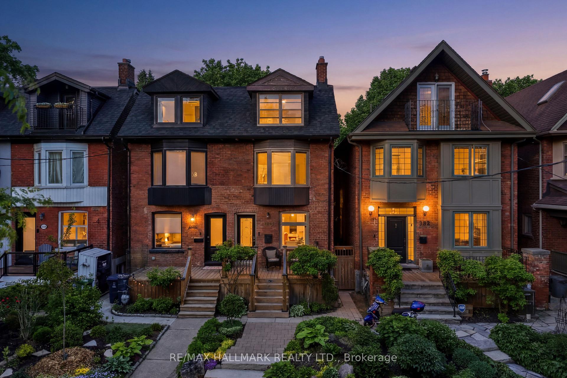 105 Bertmount Avenue, Toronto E01, ON M4M 2X8