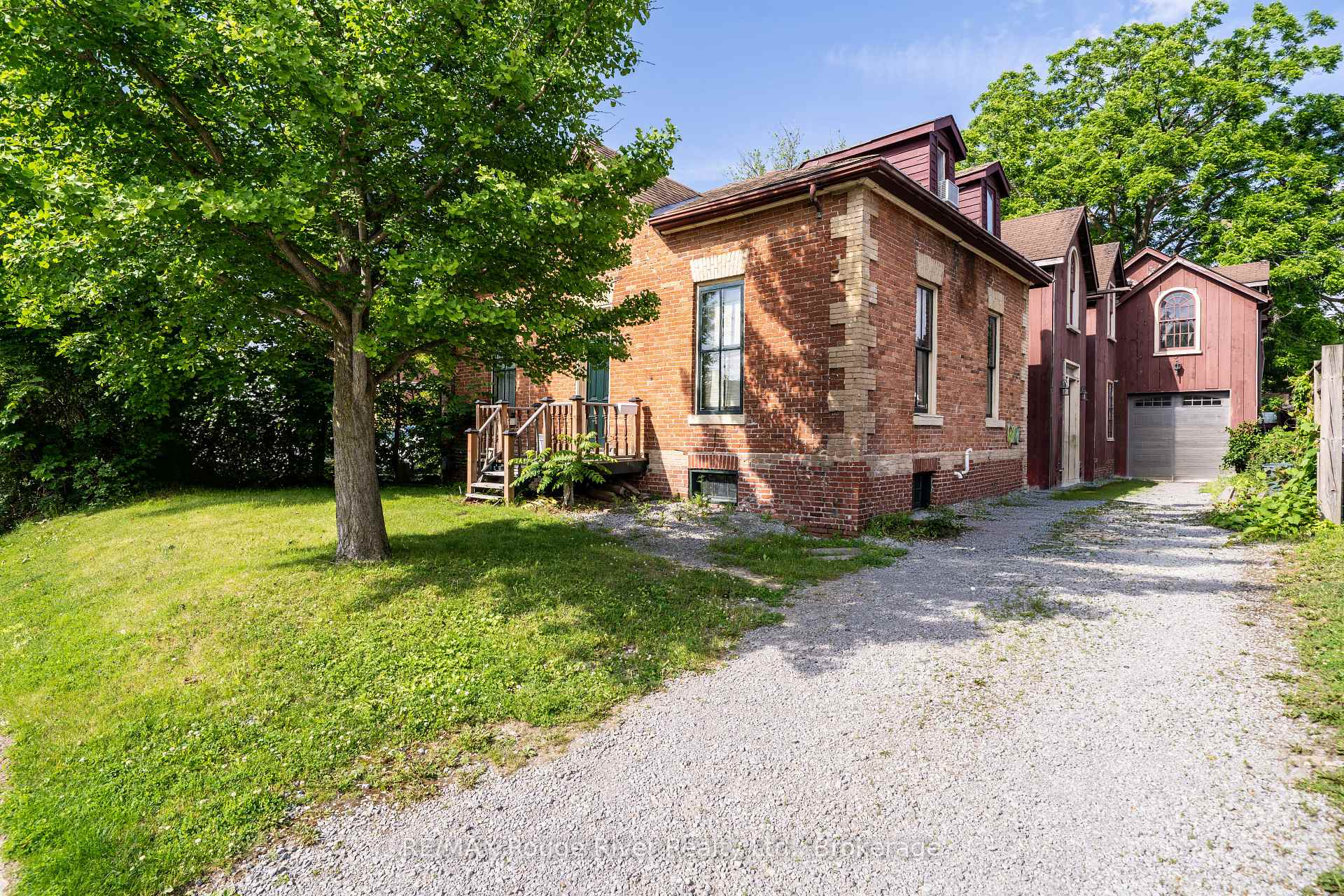 342 Mary Street N, Oshawa, ON L1G 5C8