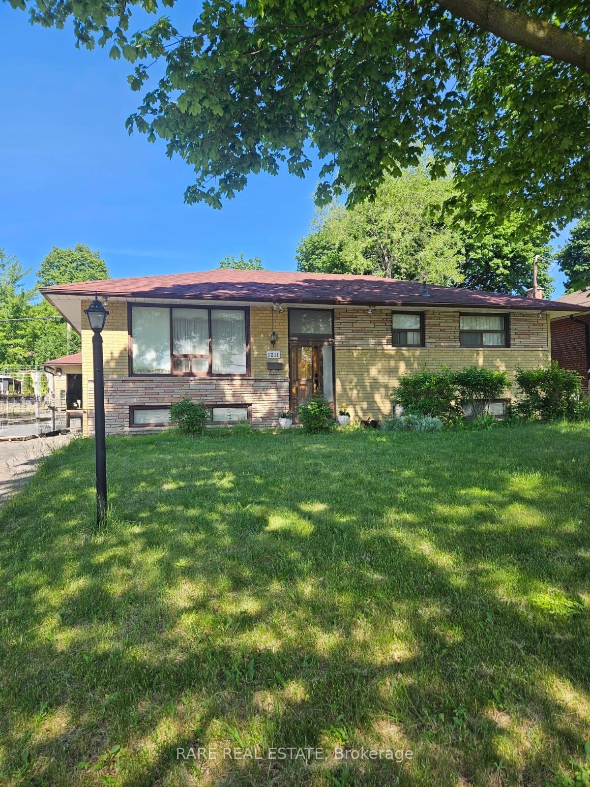 1211 Brimley Road, Toronto, ON M1P 3G5