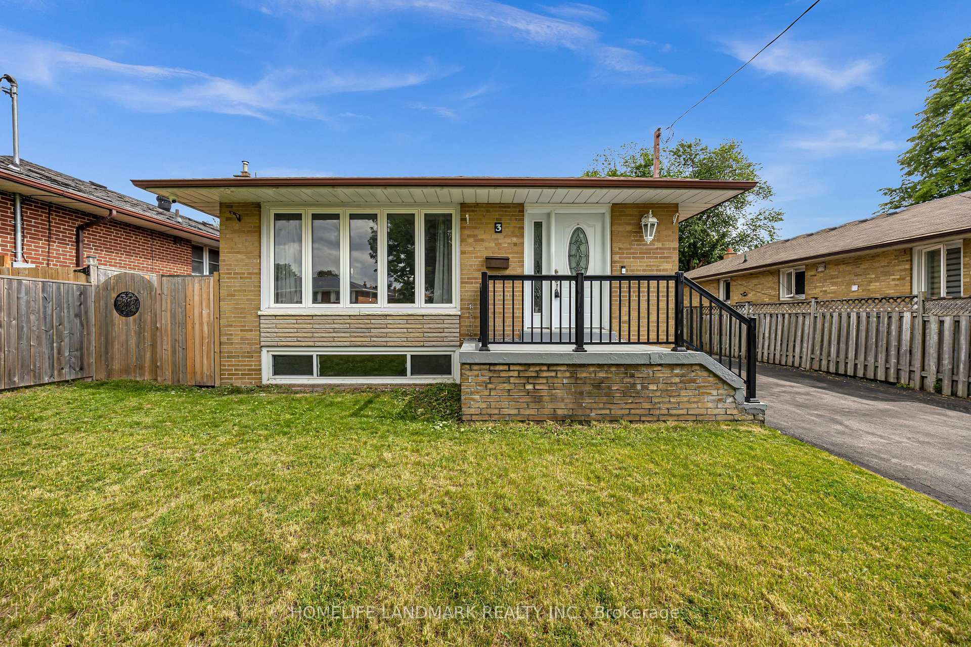 3 Chopin Avenue, Toronto, ON M1K 2W3