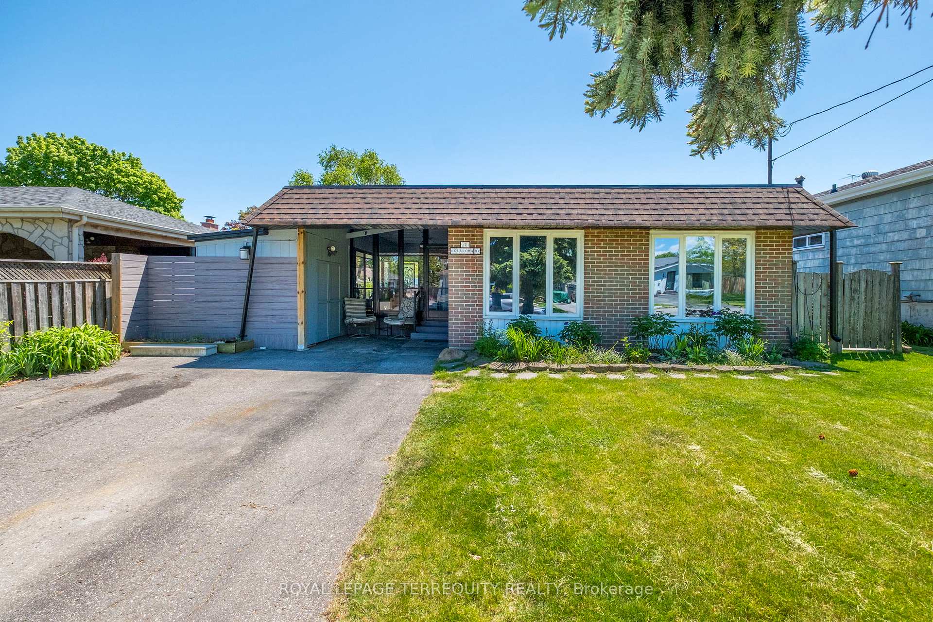 971 Oklahoma Drive, Pickering, ON L1W 2H8