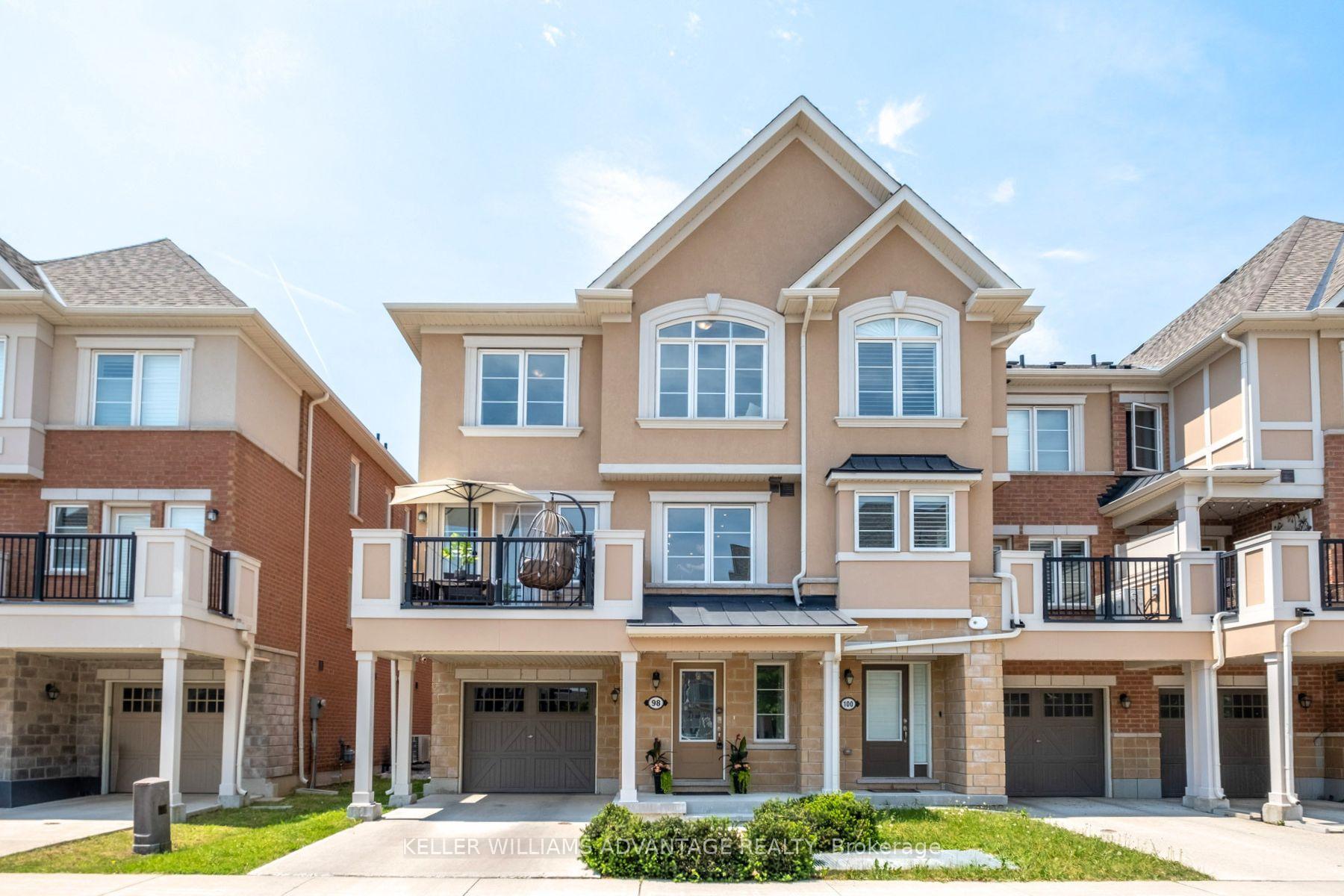 98 Howe Avenue, Toronto, ON M1L 0J4