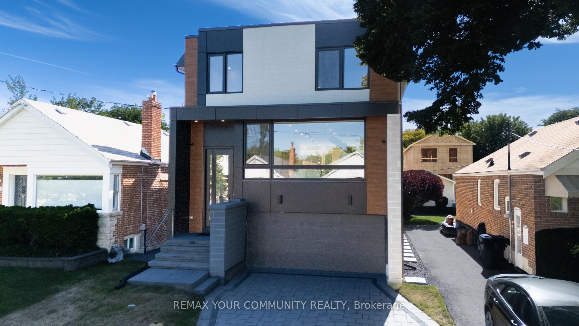360 Woodmount Avenue, Toronto, ON M4C 4A5