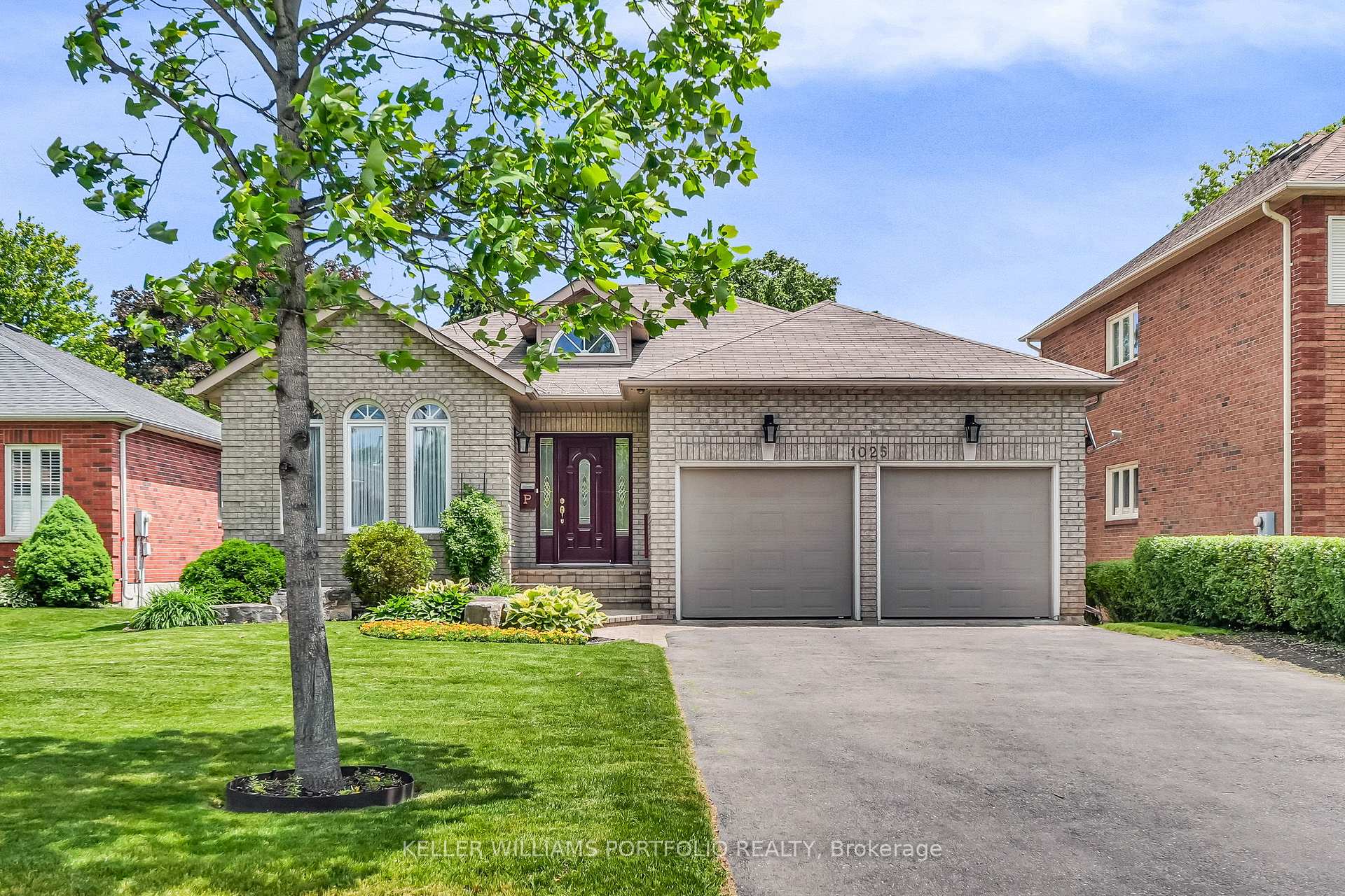 1025 Lytton Court, Pickering, ON L1W 3Z2