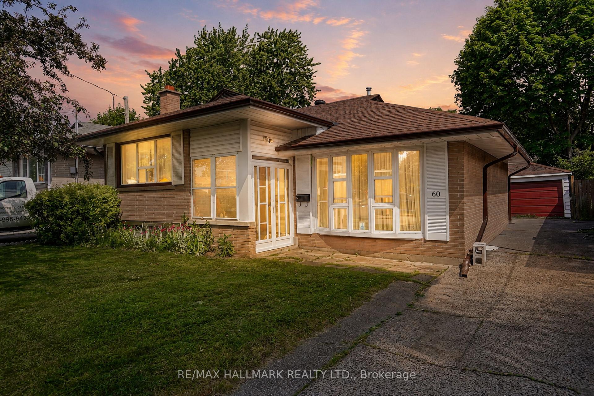60 Vradenberg Drive, Toronto, ON M1T 1M6