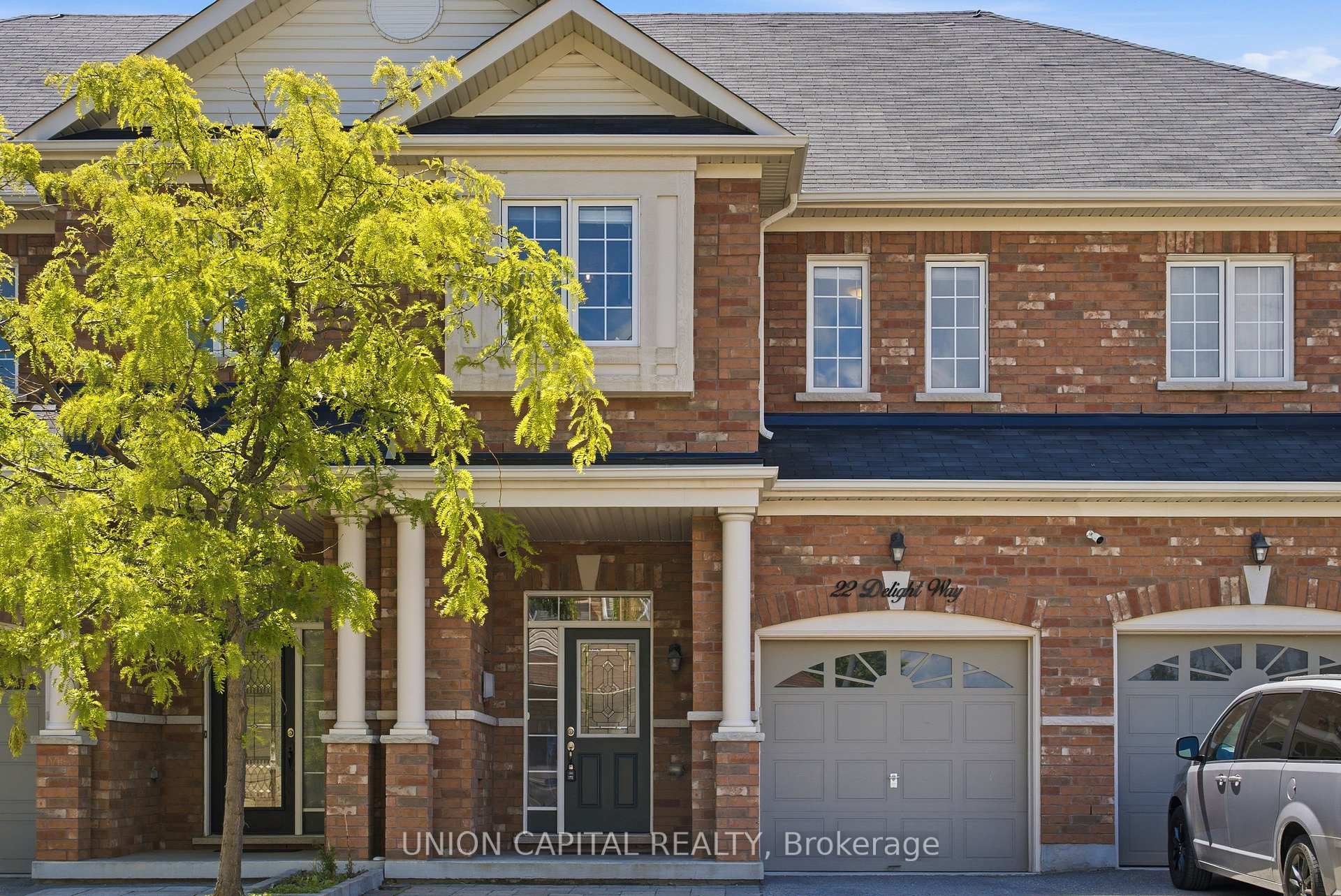 22 Delight Way, Whitby, ON L1M 0E9