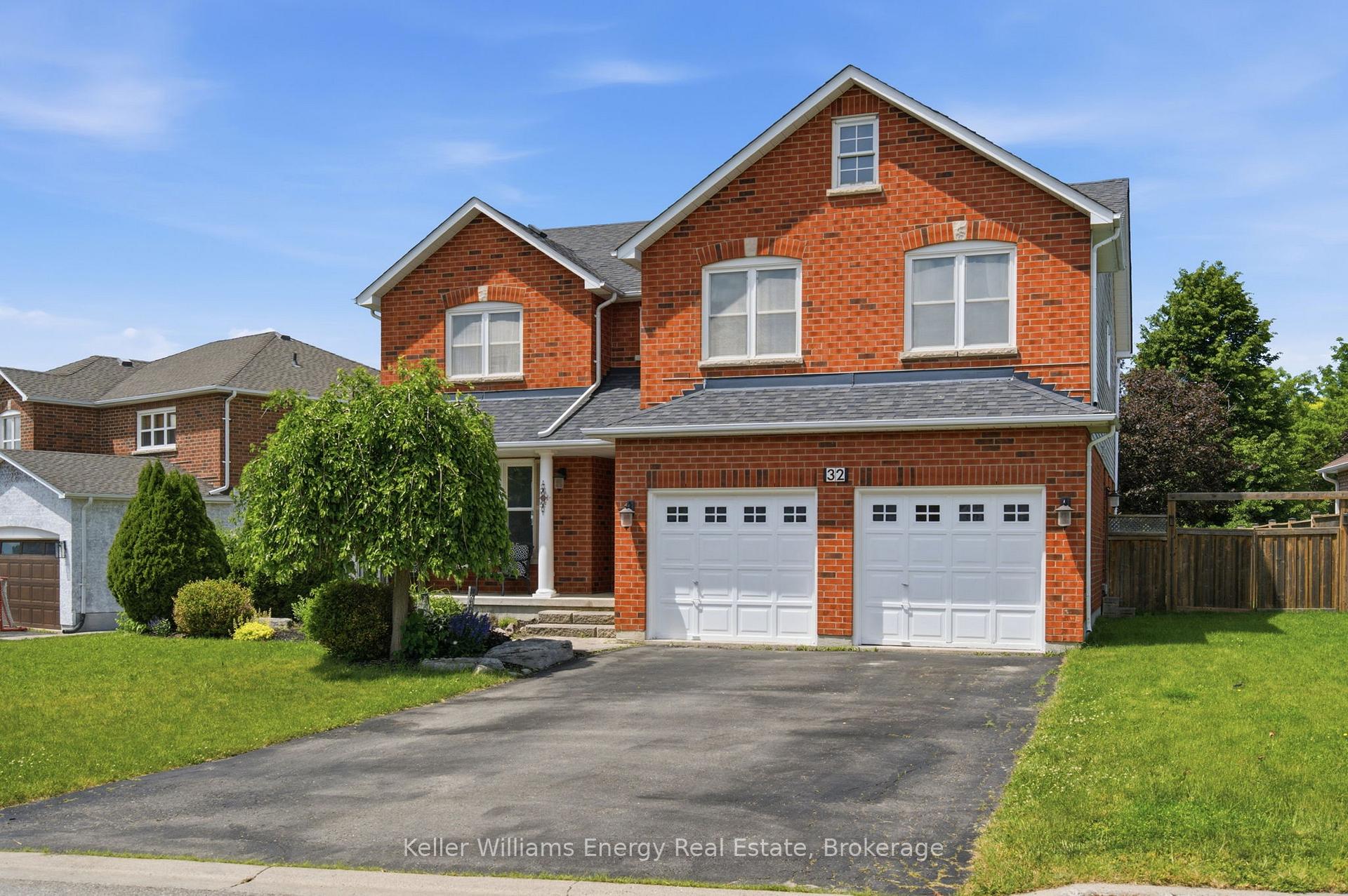 32 Sagewood Avenue, Clarington, ON L1E 2G2
