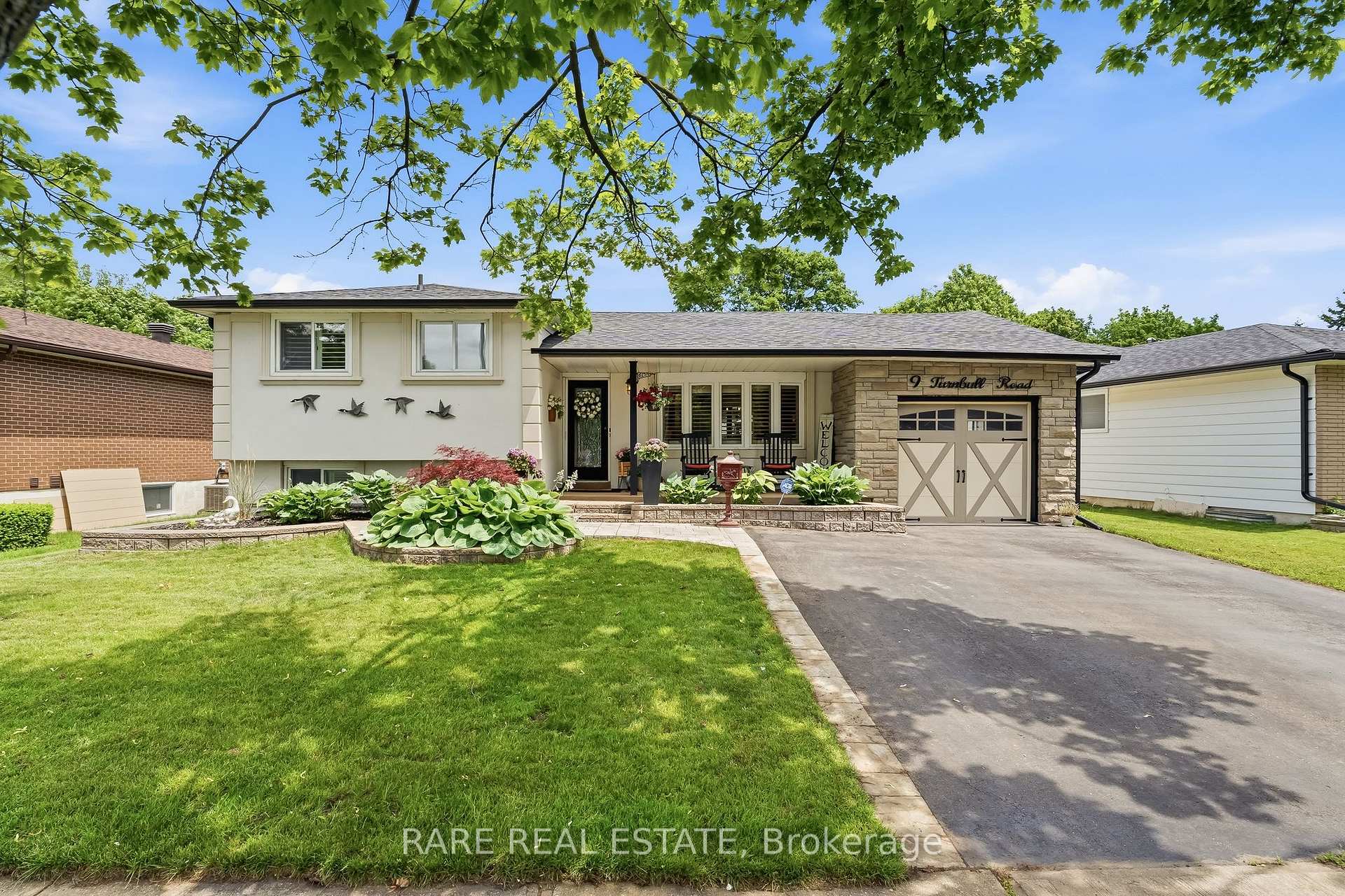 9 Turnbull Road, Ajax, ON L1S 2W8