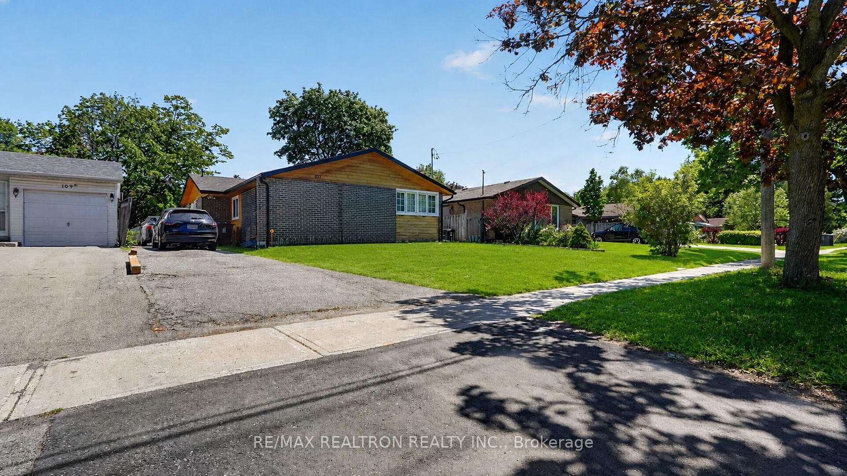 107 Kirker Avenue, Toronto, ON M1G 1M8