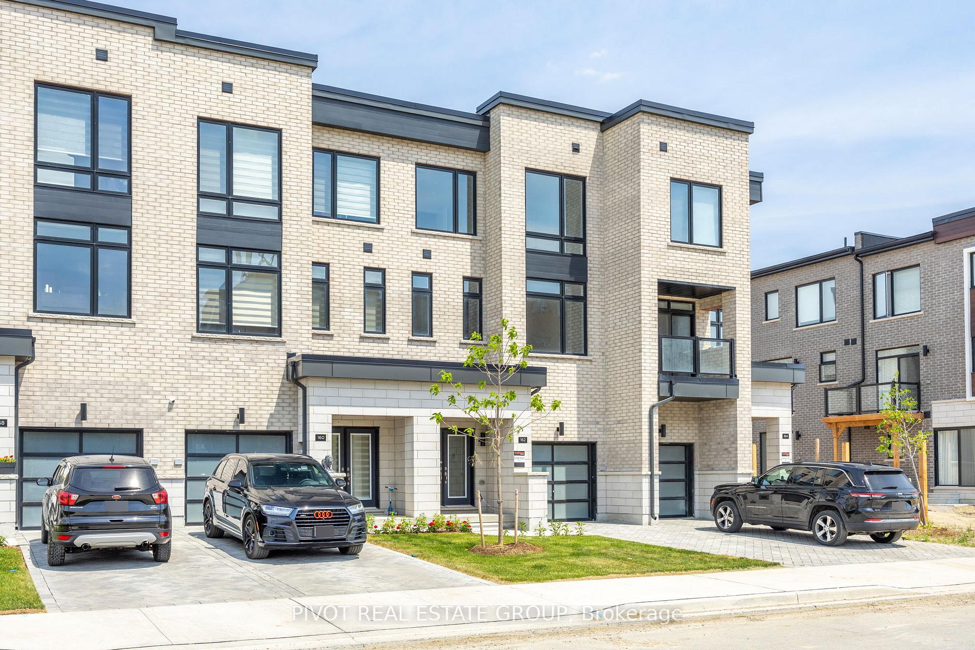 162 Danielle Moore Circle, Toronto, ON M1P 0G9