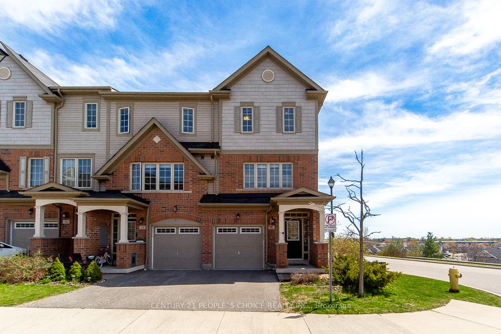 36 Comfort Way, Whitby, ON L1N 0K5