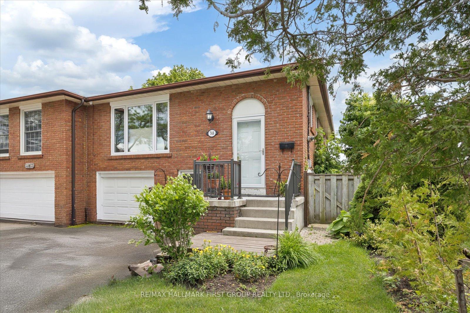 748 Breezy Drive, Pickering, ON L1W 2X7