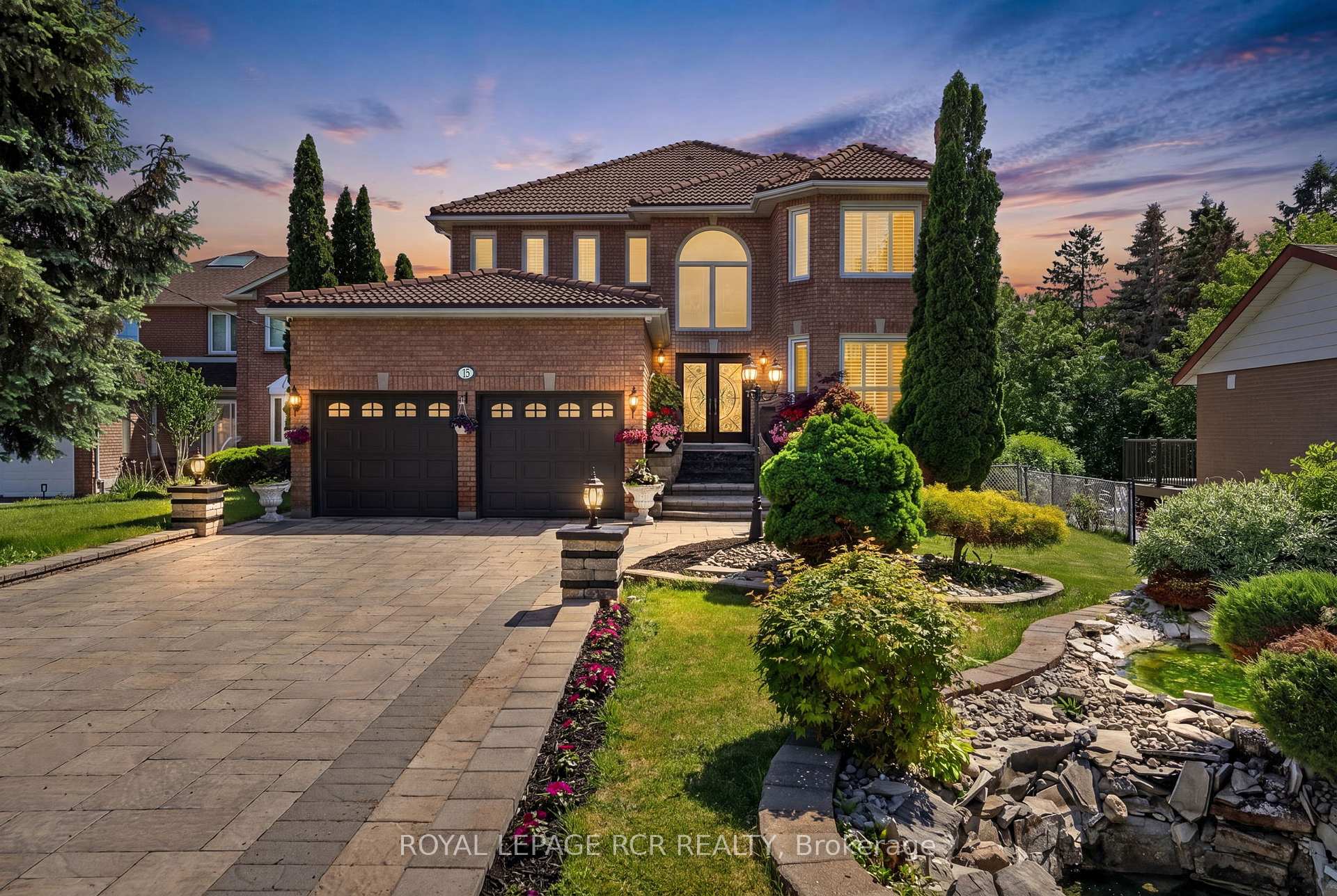 15 Clydebank Boulevard, Toronto, ON M1T 3B4