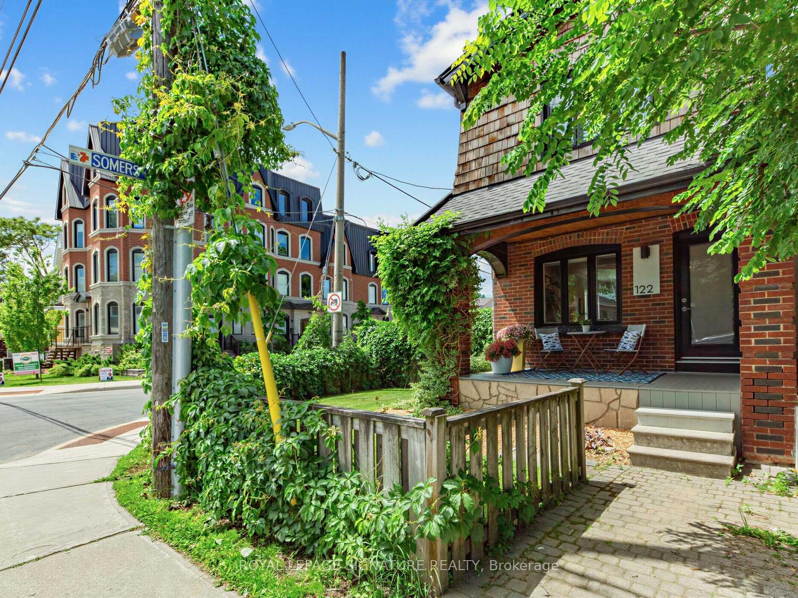 122 Donlands Avenue, Toronto, ON M4J 3P6