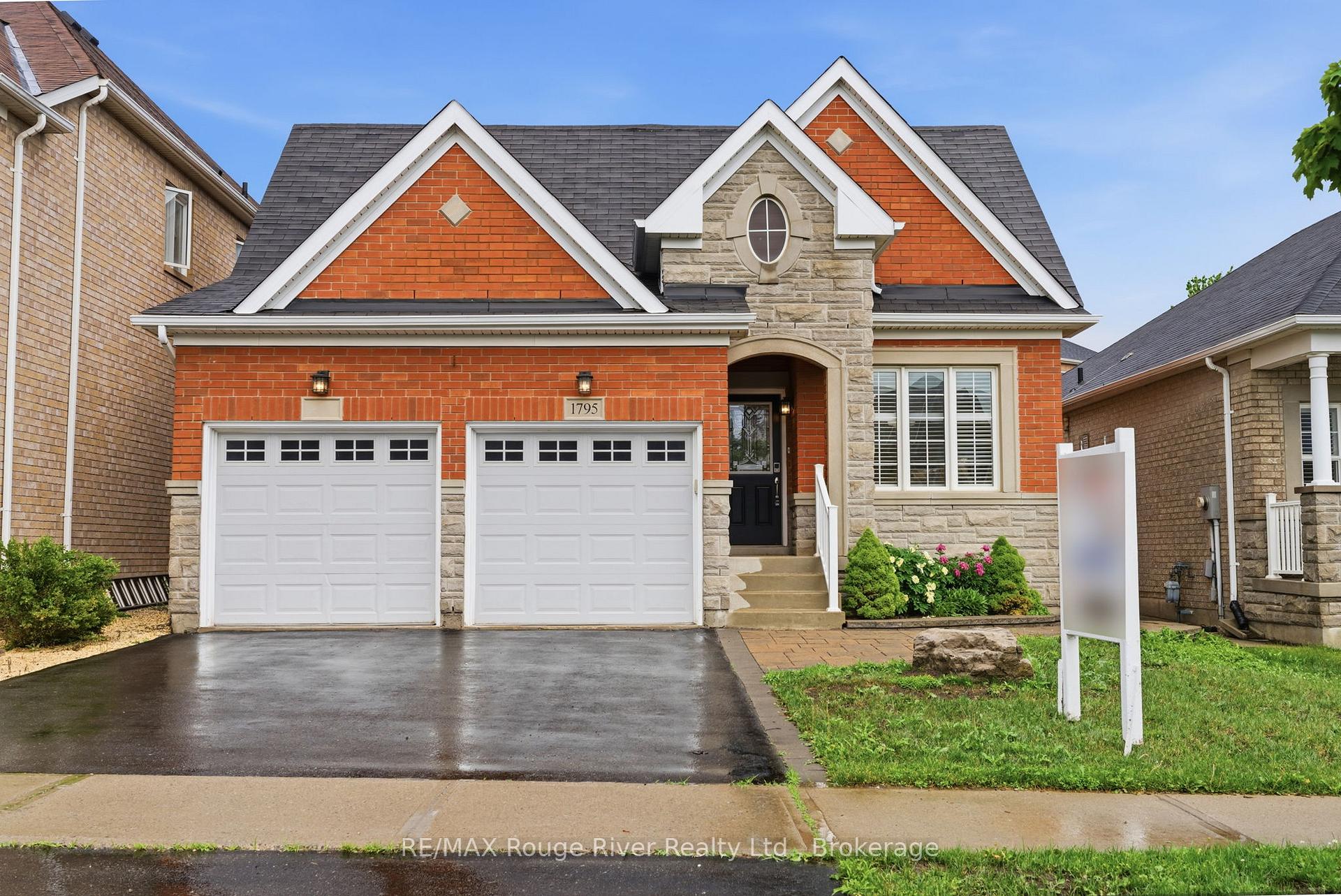1795 Grandview Street N, Oshawa, ON L1K 0J3