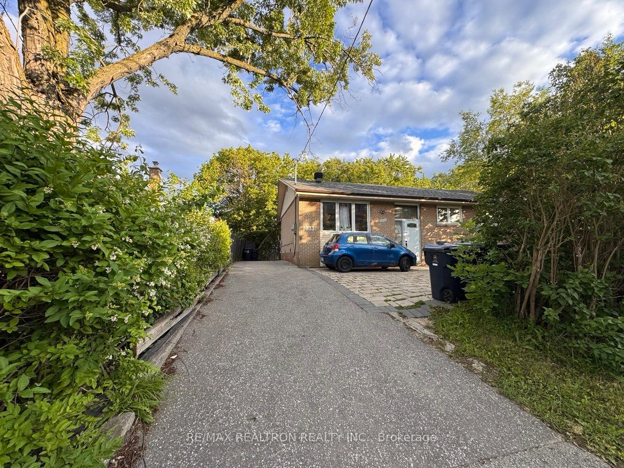 3833 Finch Avenue E, Toronto, ON M1T 3E8