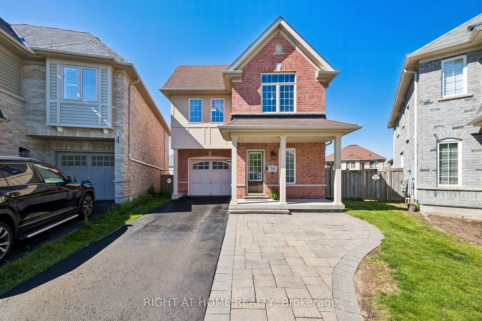 16 Kinrade Crescent, Ajax, ON L1Z 0M6