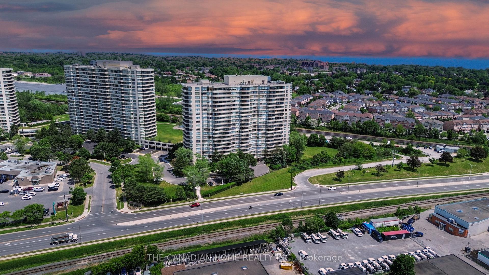 1 Greystone Walk Drive 587, Toronto, ON M1K 5J3