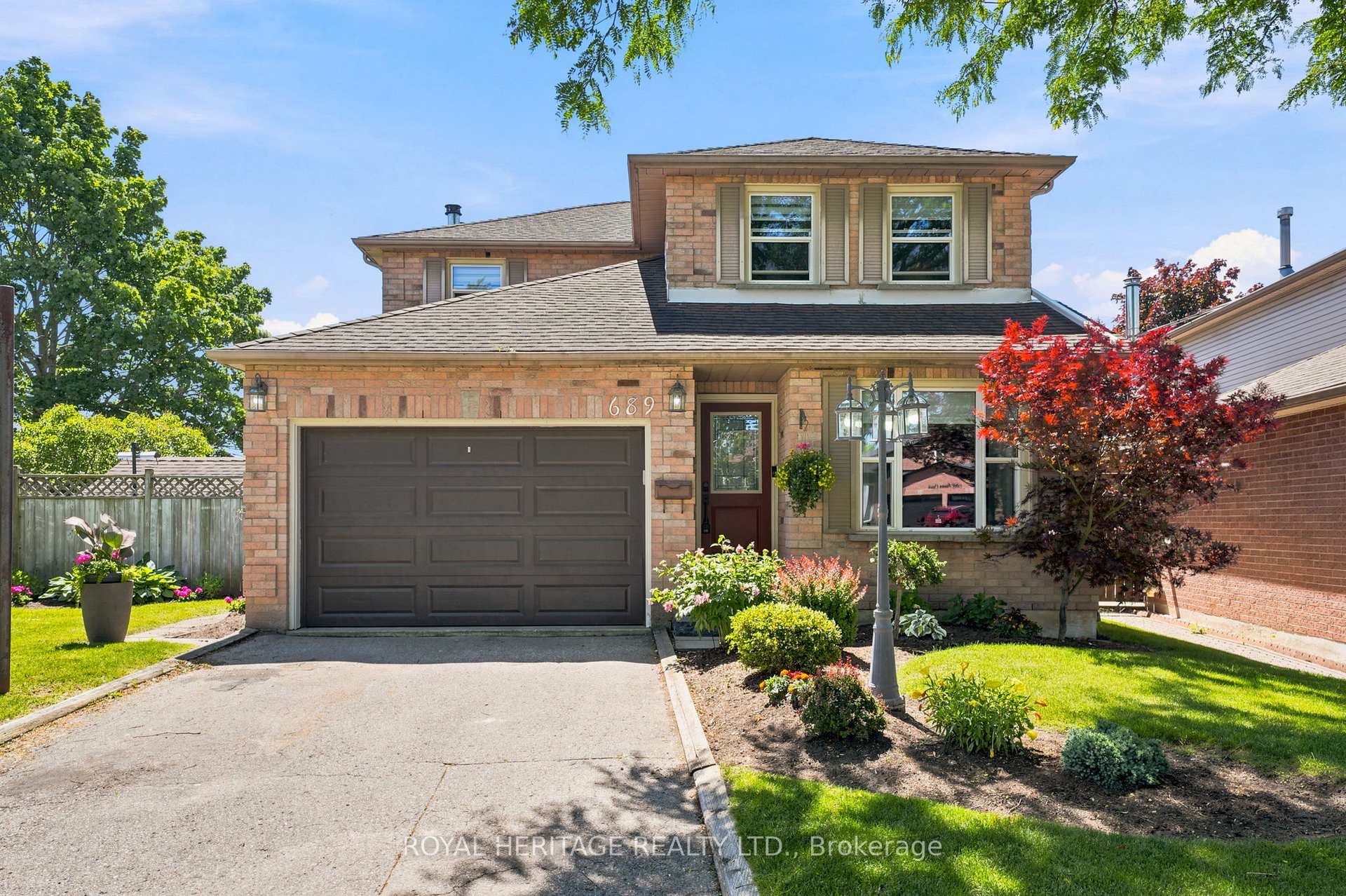 689 Pascoe Court, Oshawa, ON L1K 1S9
