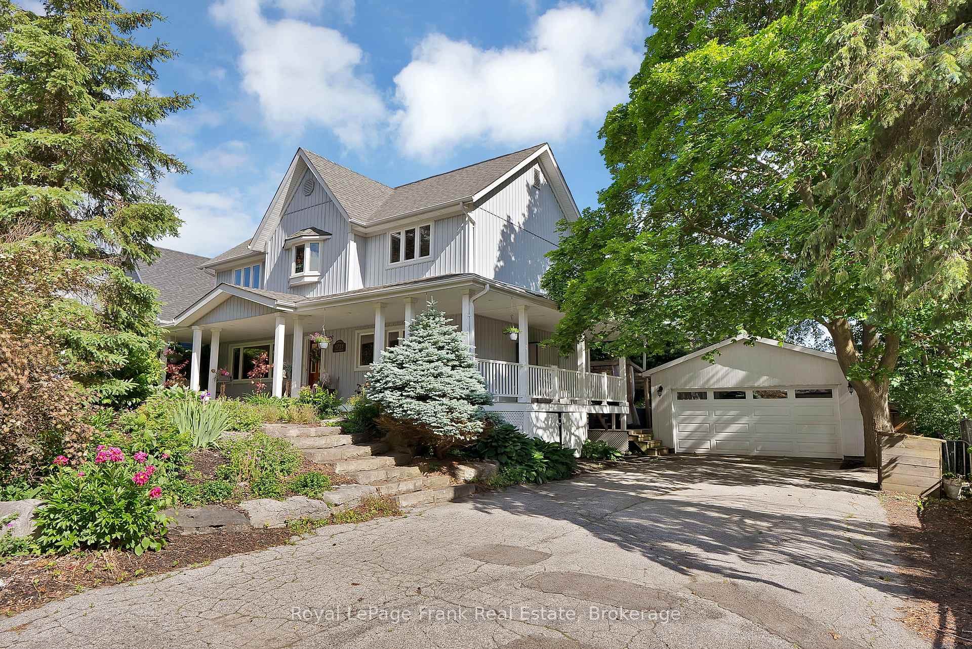 1731 Lane Street, Pickering, ON L1Y 1B6